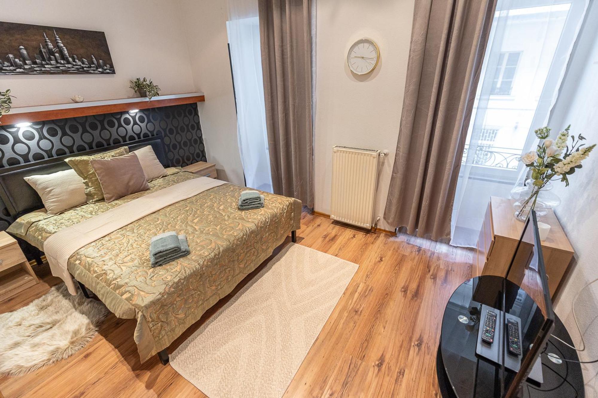 City Vibes Apartment - 3 Bdrms ブダペスト エクステリア 写真