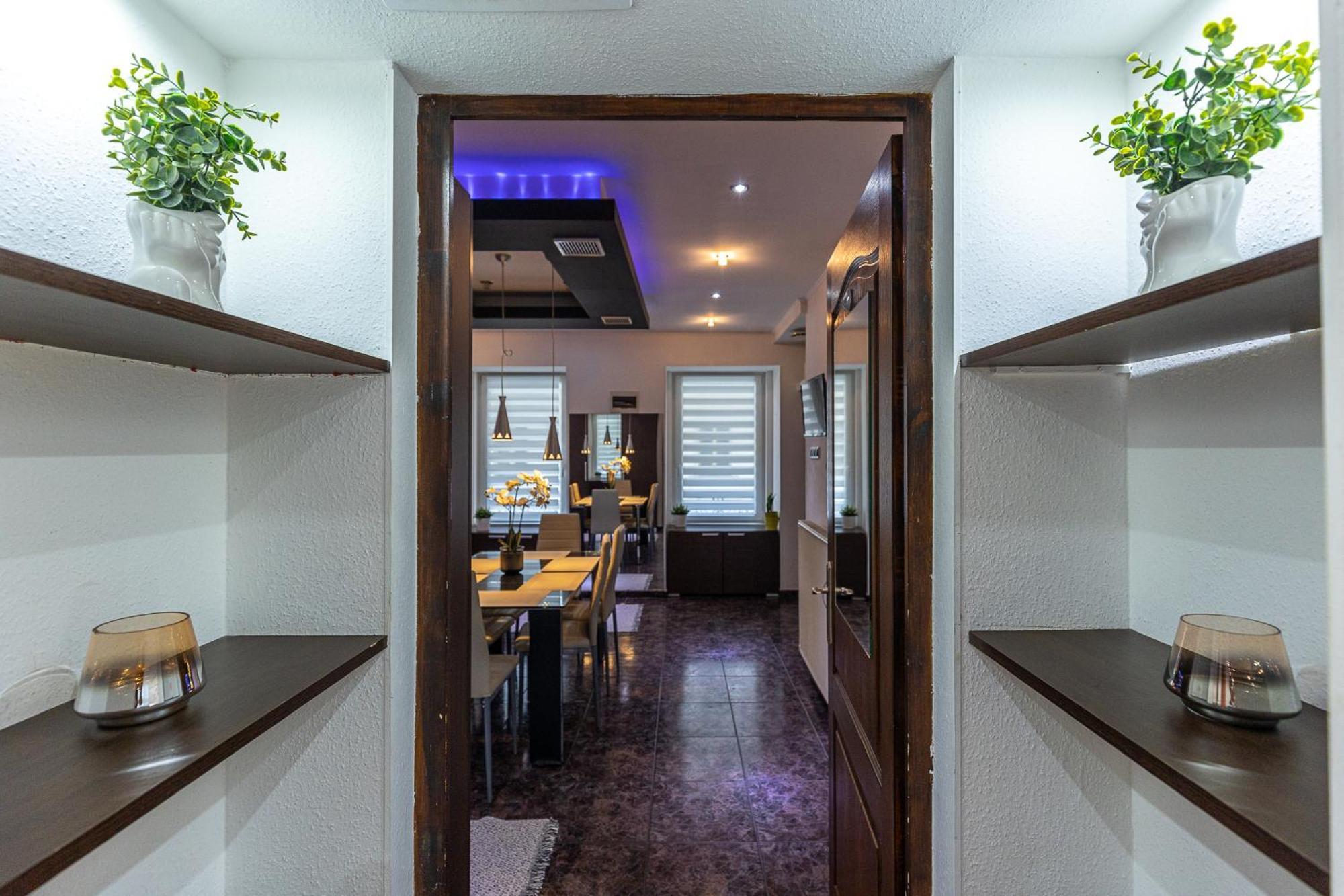 City Vibes Apartment - 3 Bdrms ブダペスト エクステリア 写真