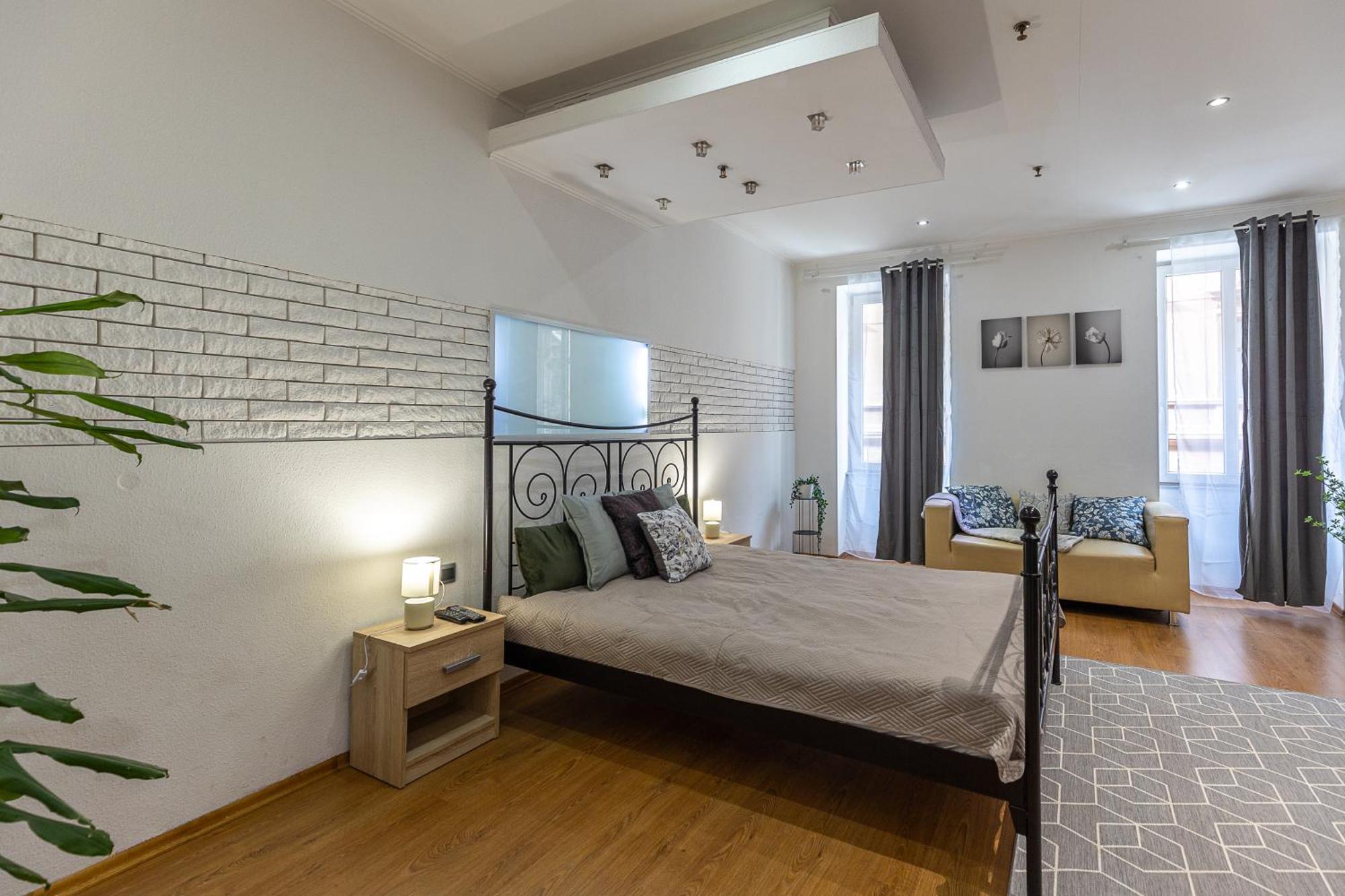 City Vibes Apartment - 3 Bdrms ブダペスト エクステリア 写真